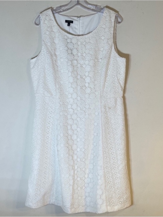 Talbots Dresses & Skirts - Talbots White Floral Crochet Lace Fit and Flare Dress. 14 . NWT. $199!